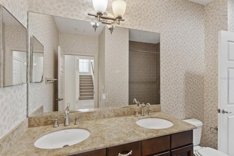 Adosado en alquiler en Bradenton, Florida, 4 dormitorios, 408.03 m2 № 1904449 - foto 28