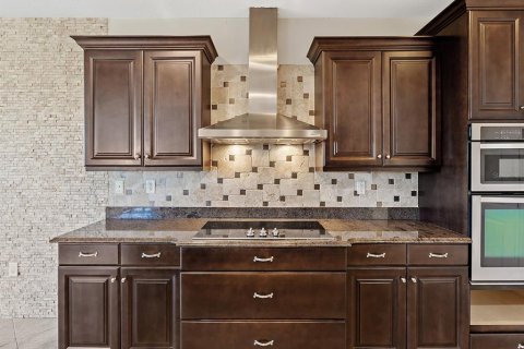 Adosado en alquiler en Bradenton, Florida, 4 dormitorios, 408.03 m2 № 1904449 - foto 20