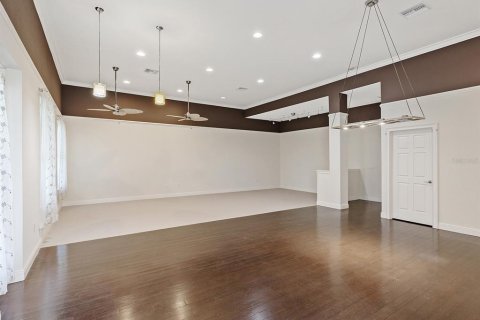 Adosado en alquiler en Bradenton, Florida, 4 dormitorios, 408.03 m2 № 1904449 - foto 9