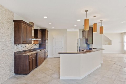 Adosado en alquiler en Bradenton, Florida, 4 dormitorios, 408.03 m2 № 1904449 - foto 18