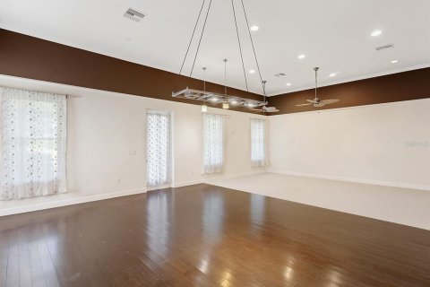 Adosado en alquiler en Bradenton, Florida, 4 dormitorios, 408.03 m2 № 1904449 - foto 7