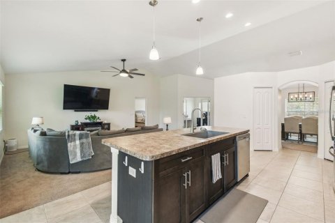 House in Weeki Wachee, Florida 3 bedrooms, 181.62 sq.m. № 1653978 - photo 14