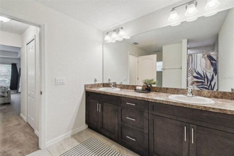 House in Weeki Wachee, Florida 3 bedrooms, 181.62 sq.m. № 1653978 - photo 22