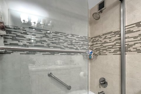 Copropriété à louer à Miami Beach, Floride: 2 chambres, 105.35 m2 № 2053708 - photo 20