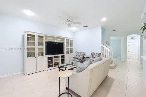 Townhouse in St. Lucie, Florida 3 bedrooms, 170.94 sq.m. № 1996083 - photo 21