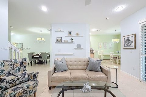 Townhouse in St. Lucie, Florida 3 bedrooms, 170.94 sq.m. № 1996083 - photo 20