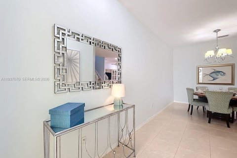 Townhouse in St. Lucie, Florida 3 bedrooms, 170.94 sq.m. № 1996083 - photo 24