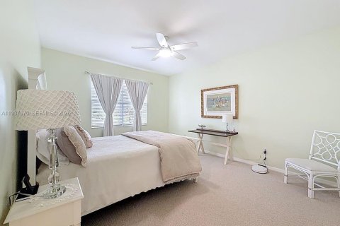 Townhouse in St. Lucie, Florida 3 bedrooms, 170.94 sq.m. № 1996083 - photo 28