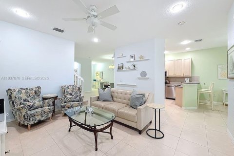 Townhouse in St. Lucie, Florida 3 bedrooms, 170.94 sq.m. № 1996083 - photo 22