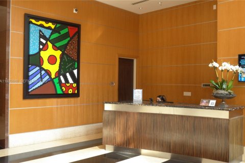 Купить кондоминиум в Майами, Флорида 2 спальни, 93.46м2, № 1982310 - фото 12