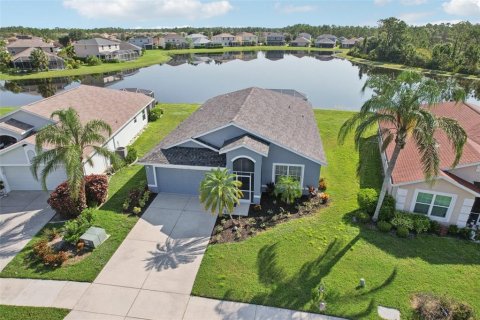 House in North Port, Florida 4 bedrooms, 188.03 sq.m. № 1852718 - photo 2