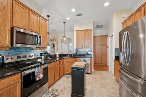 House in North Port, Florida 4 bedrooms, 188.03 sq.m. № 1852718 - photo 9
