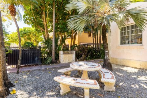 Condominio en alquiler en Miami Beach, Florida, 1 dormitorio, 51.1 m2 № 2049951 - foto 16