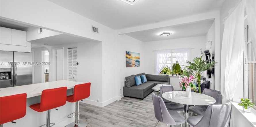 Condominio en Miami Beach, Florida, 1 dormitorio № 2049951