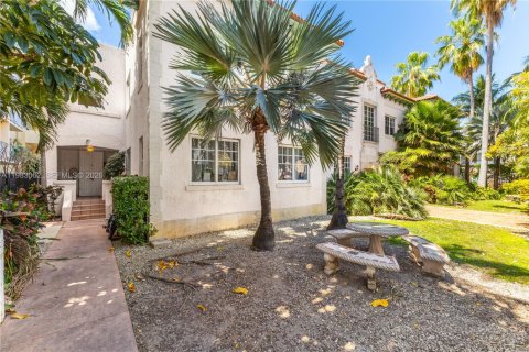 Condominio en alquiler en Miami Beach, Florida, 1 dormitorio, 51.1 m2 № 2049951 - foto 17