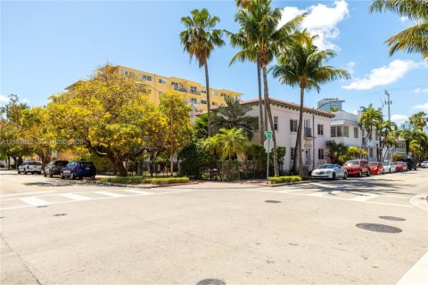 Condominio en alquiler en Miami Beach, Florida, 1 dormitorio, 51.1 m2 № 2049951 - foto 13