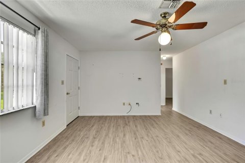 House in Brooksville, Florida 2 bedrooms, 77.29 sq.m. № 1884390 - photo 5