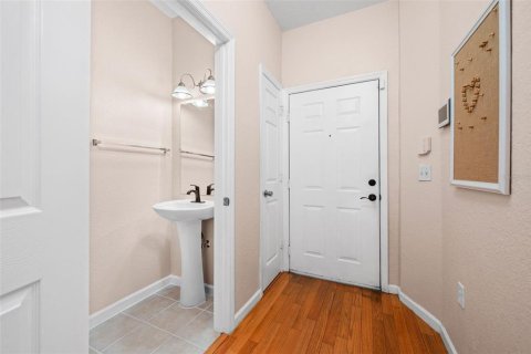 Condo in Gainesville, Florida, 2 bedrooms  № 2204448 - photo 10