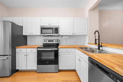Condo in Gainesville, Florida, 2 bedrooms  № 2204448 - photo 5