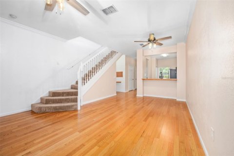 Condo in Gainesville, Florida, 2 bedrooms  № 2204448 - photo 16