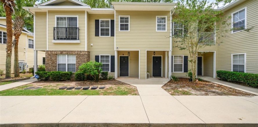 Condo in Gainesville, Florida, 2 bedrooms  № 2204448