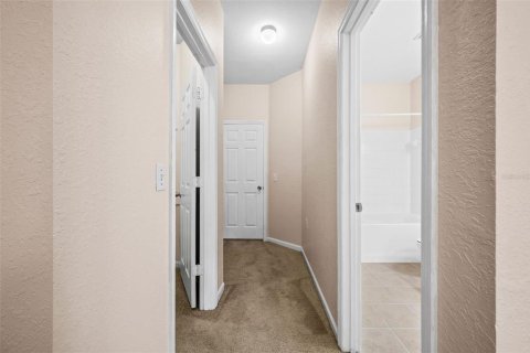 Condo in Gainesville, Florida, 2 bedrooms  № 2204448 - photo 18