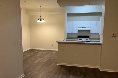 Condominio en alquiler en Tampa, Florida, 2 dormitorios, 95.88 m2 № 1631398 - foto 3