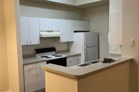 Condominio en alquiler en Tampa, Florida, 2 dormitorios, 95.88 m2 № 1631398 - foto 2