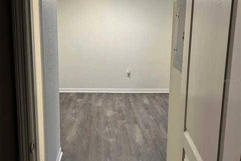 Condominio en alquiler en Tampa, Florida, 2 dormitorios, 95.88 m2 № 1631398 - foto 5