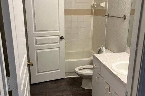 Condominio en alquiler en Tampa, Florida, 2 dormitorios, 95.88 m2 № 1631398 - foto 6
