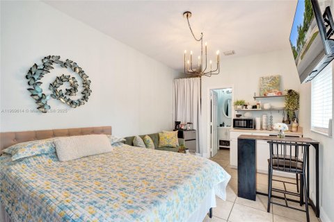 Villa ou maison à vendre à Miami, Floride: 2 chambres, 128.11 m2 № 1967441 - photo 21