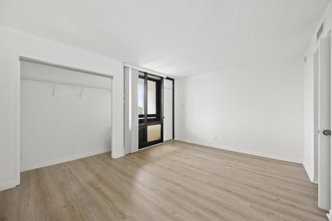 Copropriété à louer à Boca Raton, Floride: 2 chambres, 119.01 m2 № 2078541 - photo 20