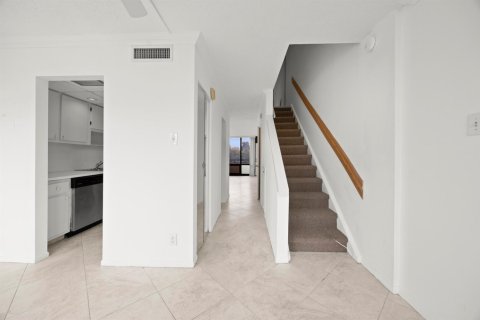 Copropriété à louer à Boca Raton, Floride: 2 chambres, 119.01 m2 № 2078541 - photo 6