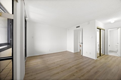 Copropriété à louer à Boca Raton, Floride: 2 chambres, 119.01 m2 № 2078541 - photo 24