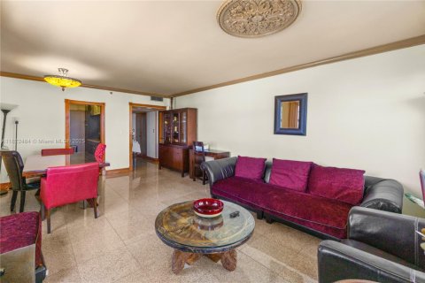 Condominio en venta en Miami Beach, Florida, 2 dormitorios, 110.55 m2 № 1788792 - foto 13