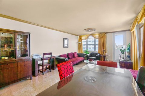 Condominio en venta en Miami Beach, Florida, 2 dormitorios, 110.55 m2 № 1788792 - foto 9