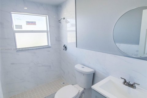 Снять в аренду кондоминиум в Хайалиа, Флорида 2 спальни, 74.04м2, № 2004696 - фото 3