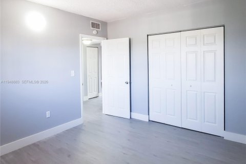 Снять в аренду кондоминиум в Хайалиа, Флорида 2 спальни, 74.04м2, № 2004696 - фото 11