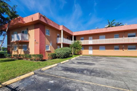 Снять в аренду кондоминиум в Хайалиа, Флорида 2 спальни, 74.04м2, № 2004696 - фото 14