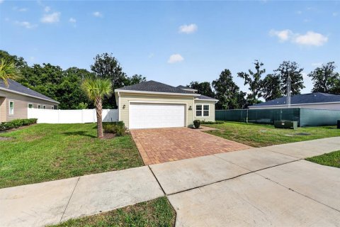 House in Ocala, Florida 3 bedrooms, 163.04 sq.m. № 2259472 - photo 3