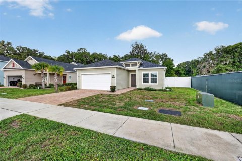 House in Ocala, Florida 3 bedrooms, 163.04 sq.m. № 2259472 - photo 5