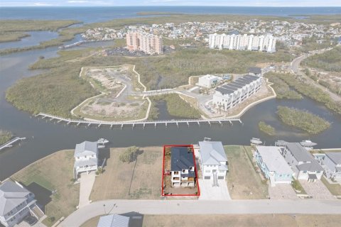Купить виллу или дом в Нью-Порт-Ричи, Флорида 10 комнат, 285.86м2, № 2205421 - фото 7