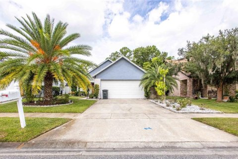 House in Casselberry, Florida 4 bedrooms, 205.31 sq.m. № 1847896 - photo 4
