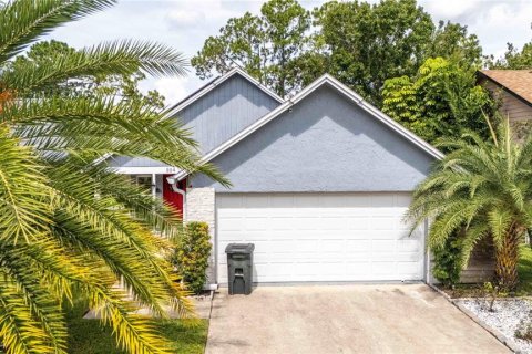 House in Casselberry, Florida 4 bedrooms, 205.31 sq.m. № 1847896 - photo 5