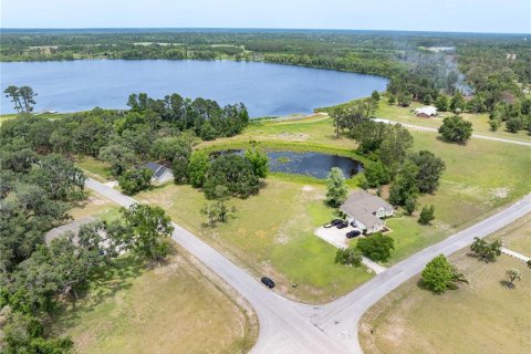 House in Live Oak, Florida 4 bedrooms, 199.28 sq.m. № 1678266 - photo 20