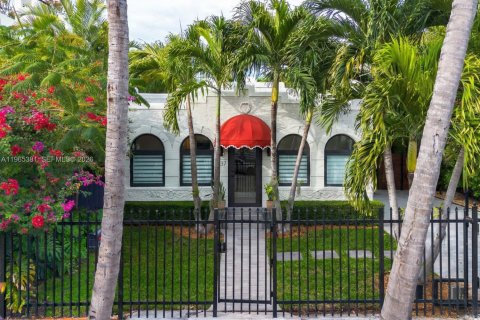Casa en venta en Miami, Florida, 3 dormitorios, 169.83 m2 № 2029397 - foto 21