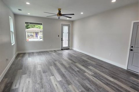 Casa en venta en Tampa, Florida, 3 dormitorios, 134.15 m2 № 1815620 - foto 6