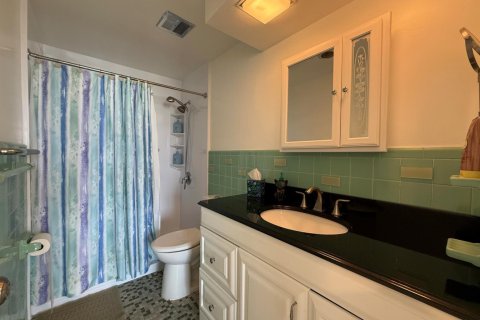 Condo in Fort Lauderdale, Florida, 3 bedrooms  № 2276145 - photo 11