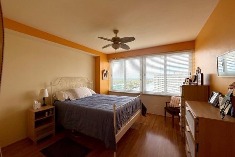 Condo in Fort Lauderdale, Florida, 3 bedrooms  № 2276145 - photo 9