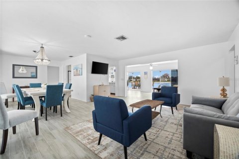 Villa ou maison à louer à Venice, Floride: 3 chambres, 153.75 m2 № 2424250 - photo 4